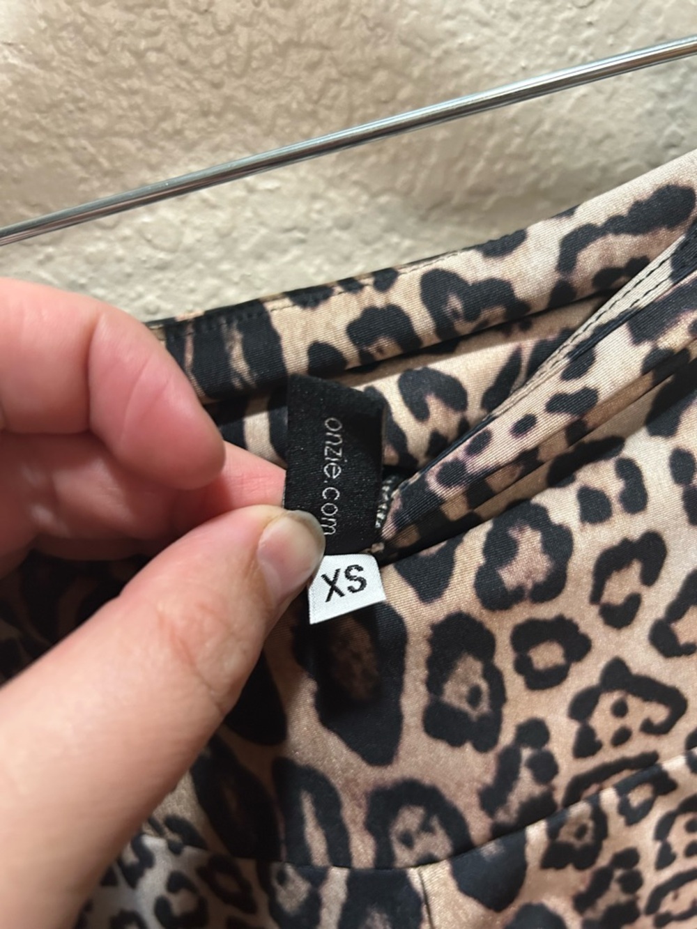 Leopard Print High-Waist Leggings - Neutral Tan & Black - Picture 4 of 7